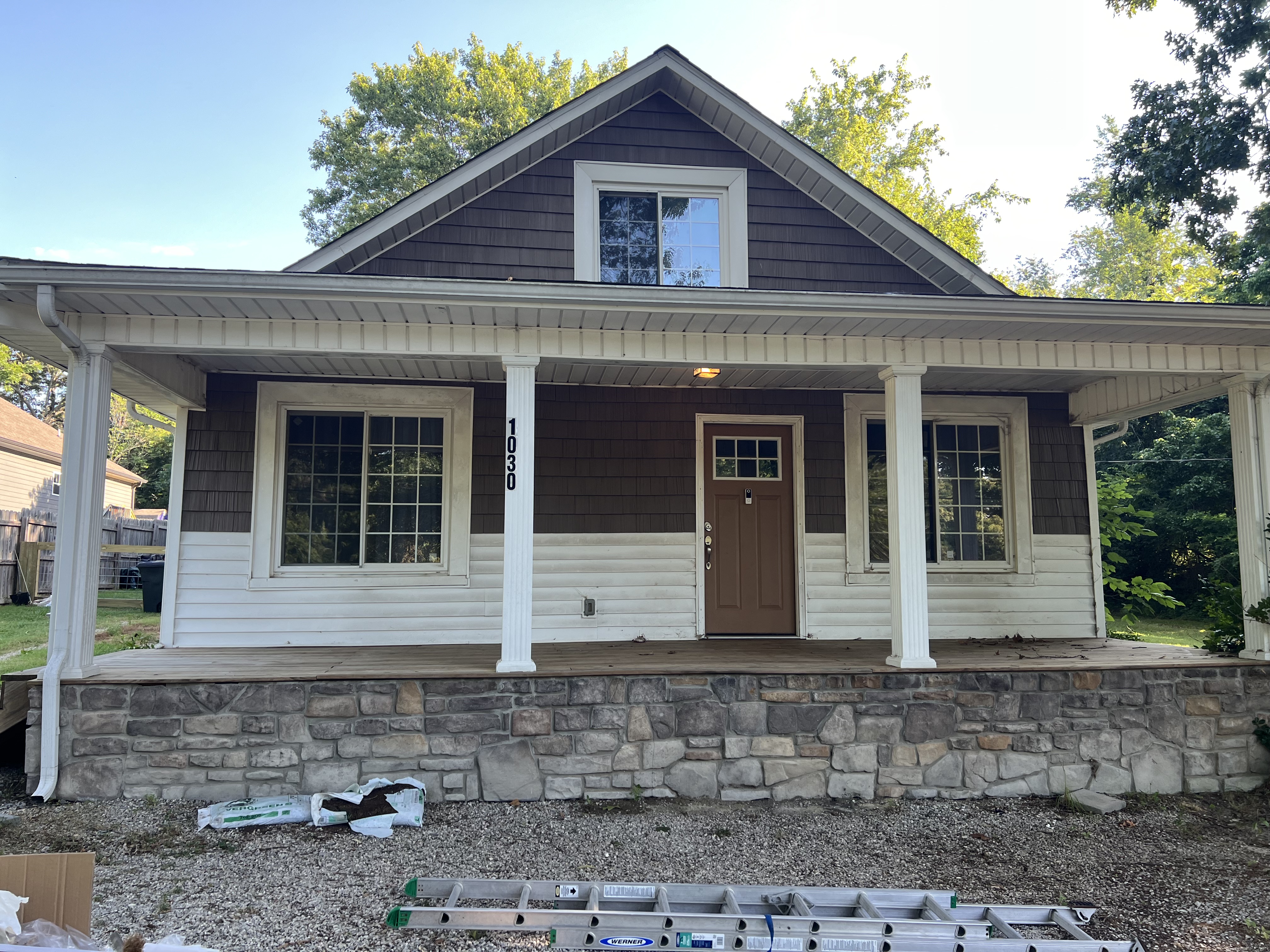 Burns, TN House Wash and Gutter Clean